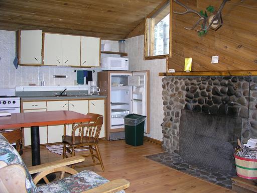 cabin12interior.JPG (42095 bytes)