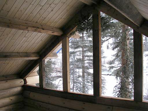 cabin19_inside2.JPG (59698 bytes)