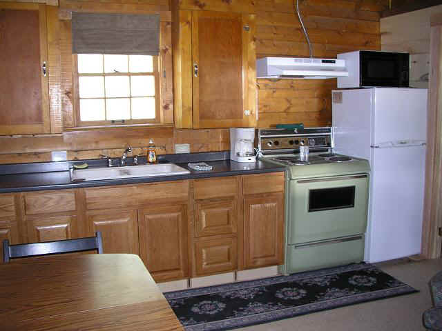 cabin28-kit.JPG (56915 bytes)