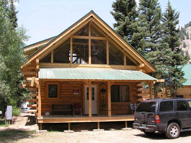 cabin31-frm2.JPG (78782 bytes)