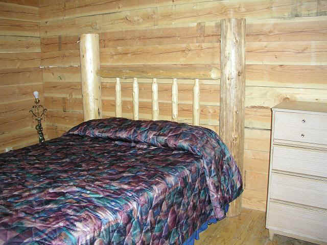 cabin37-BR11.JPG (74484 bytes)