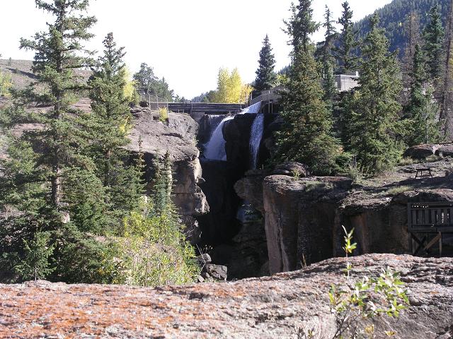 crooks_fall.JPG (102187 bytes)